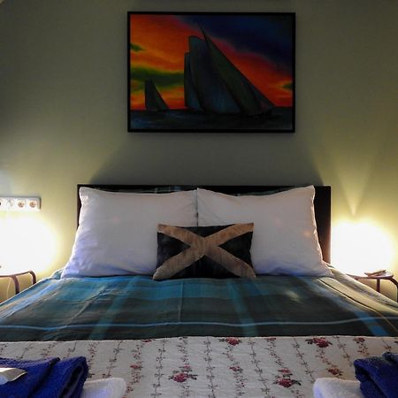 The Wee White Hoose Bed and Breakfast Oosternijkerk Εξωτερικό φωτογραφία