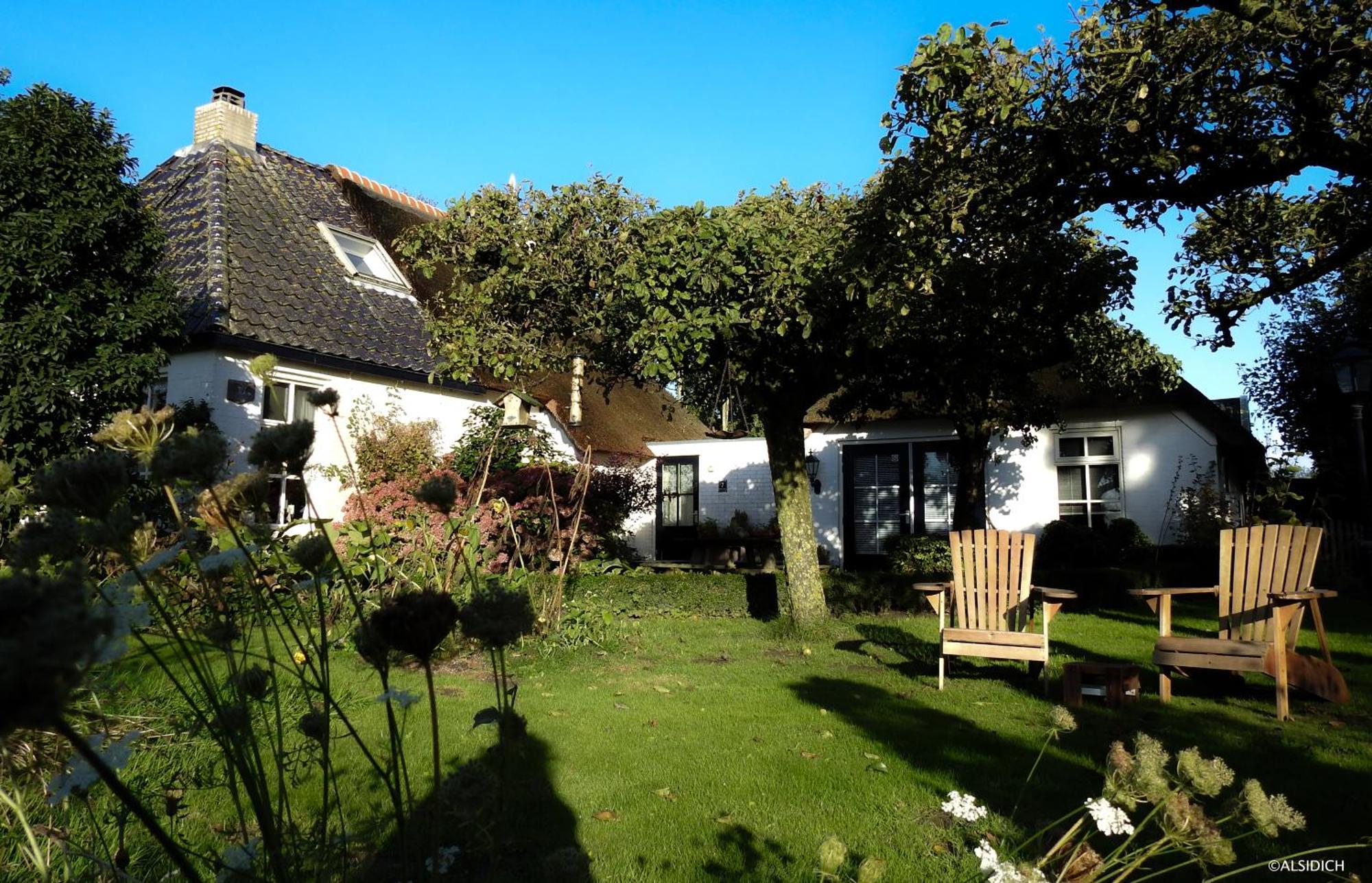 The Wee White Hoose Bed and Breakfast Oosternijkerk Εξωτερικό φωτογραφία